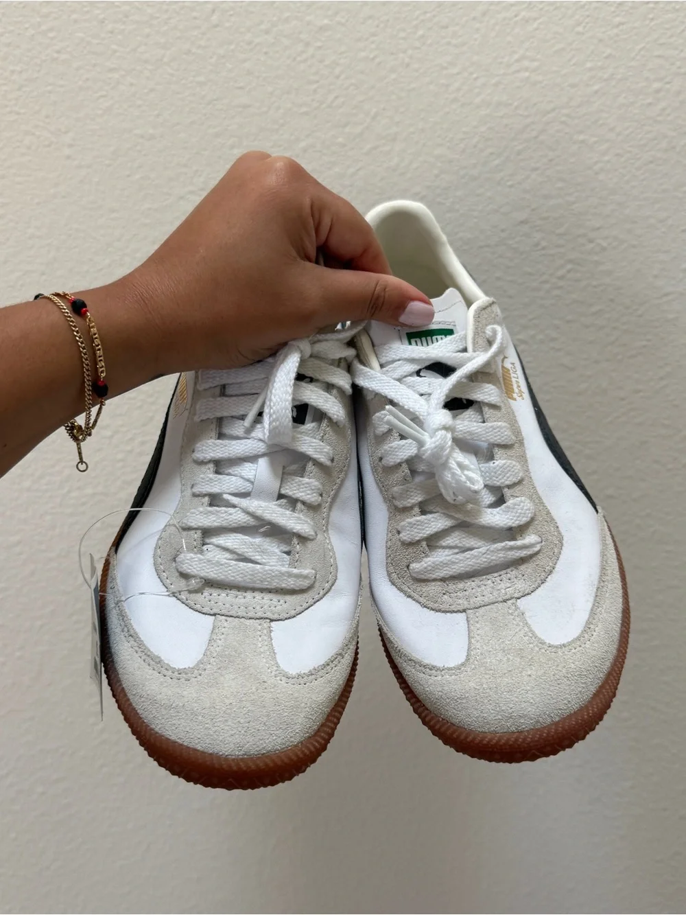 NWT - Men’s Puma Liga Sneakers